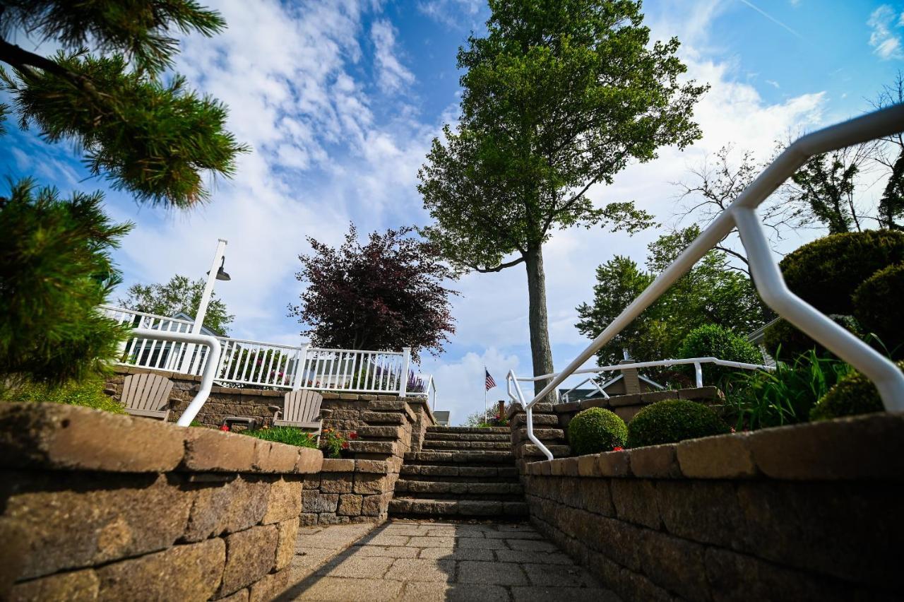 The Lakehouse Inn Geneva Exterior foto